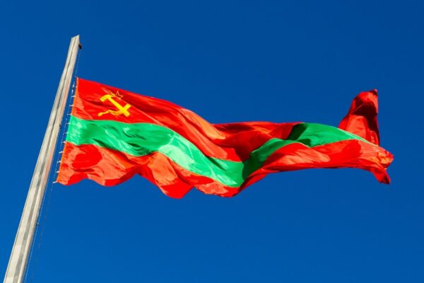 Спасатели в Тирасполе освободили пожилую женщину, оказавшуюся запертой на балконе
