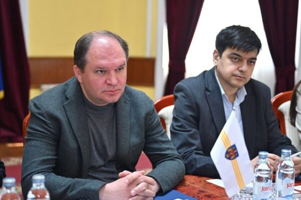 Политическая рулетка Иона Чебана