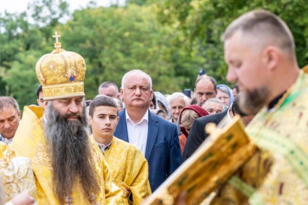 Орденоносец или мошенник? Что не так с церковным орденом Додона?